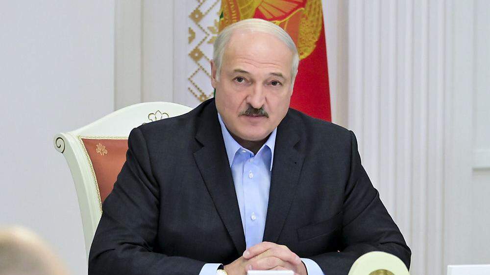 Setzt Lukaschenko sich nach Russland ab?