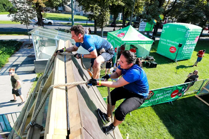 26 Hindernisse warteten auf die Teilnehmer des heurigen Grazathlon. Eine Strecke von zehn Kilometern war zu bewältigen