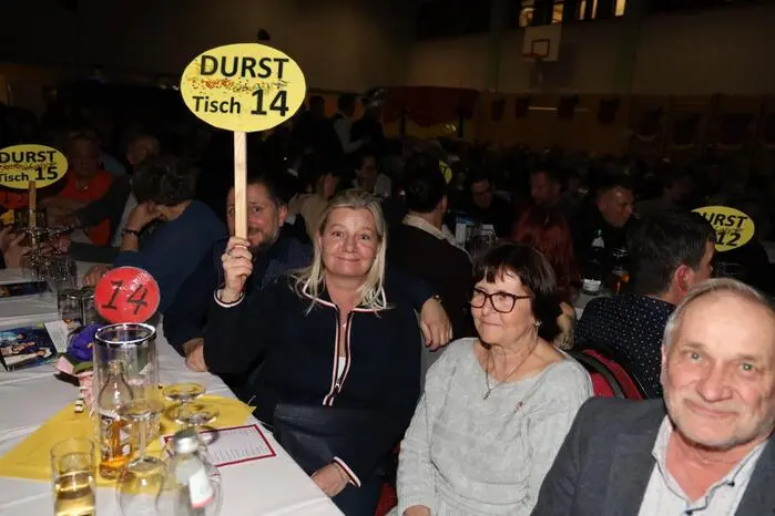 Die Witze begeisterten die Besucherinnen und Besucher 