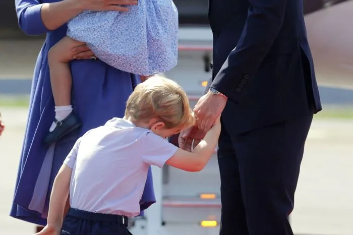"His Royal Shyness" titelt die britische Presse!