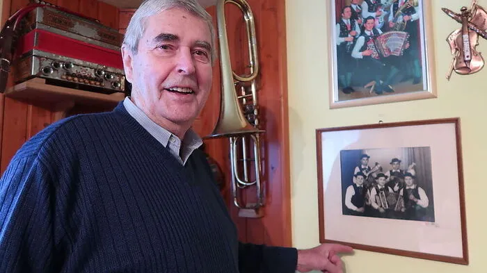 Die gemeinsamen Aufnahmen mit seinen Musikerkollegen hält Fritz Schöggl in Ehren