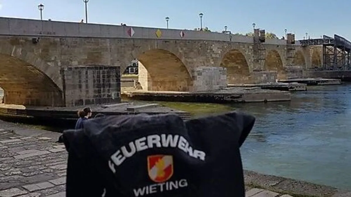 Die Steinerne Brücke ist neben dem Regensburger Dom das bedeutendste Wahrzeichen der Stadt