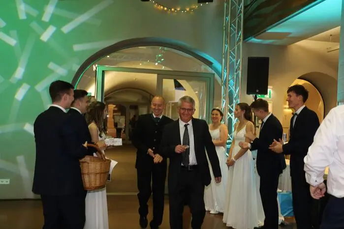 Die Ballgäste strömten aus der Süd- und Oststeiermark ...