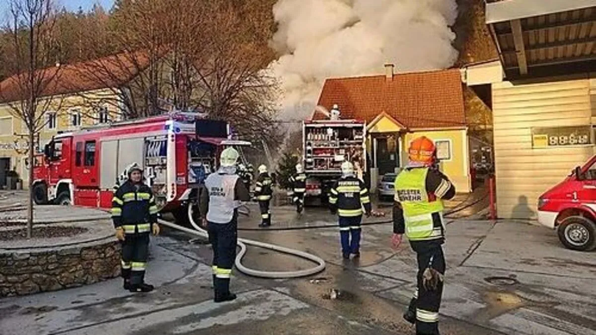 Festsaal eines Gasthofes brannte