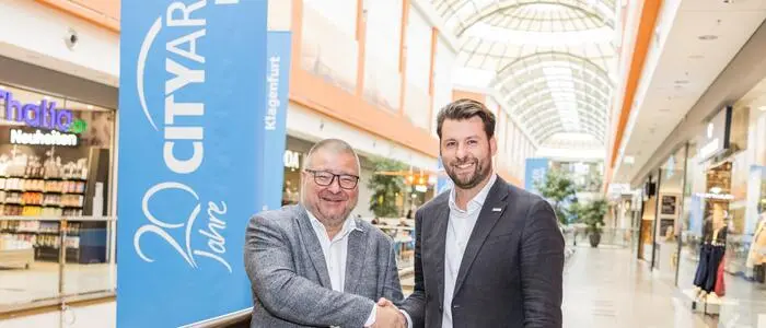Ernst Hofbauer übergibt die Leitung der City Arkaden an Fabian Paschl