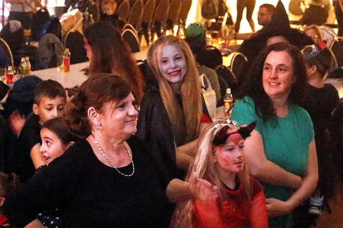 Klicken Sie sich durch die Bilder der Halloween-Party in Fürstenfeld