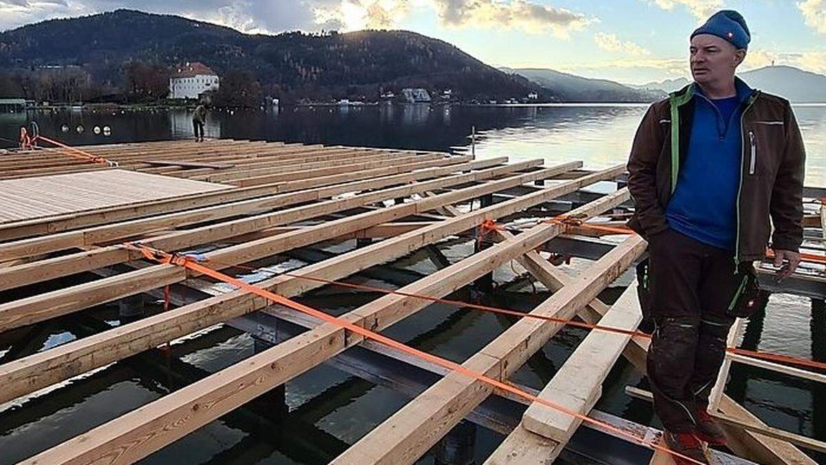 Die komplette Südbrücke bekommt einen neuen Holzbelag