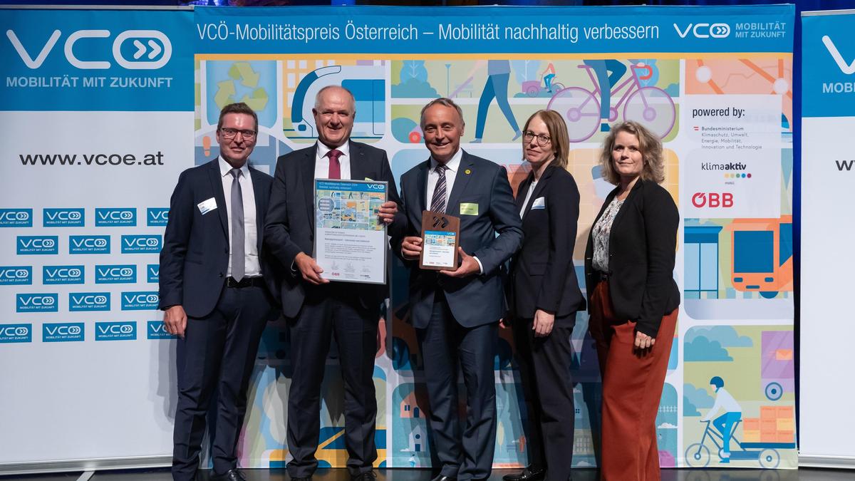 Innofreight und Knauf wurden beim VCÖ-Mobilitätspreis in der Kategorie „Klimaverträglicher Güterverkehr und Logistik“ ausgezeichnet