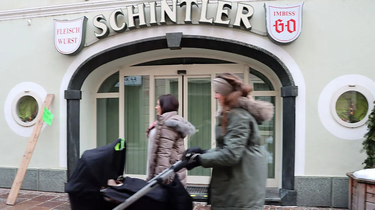 Vor der Fleischerei Schintler bleibt derzeit niemand mehr stehen
