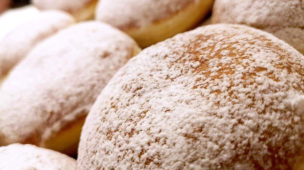 Österreichische Bäckerei will Krapfen-Emoji durchsetzen