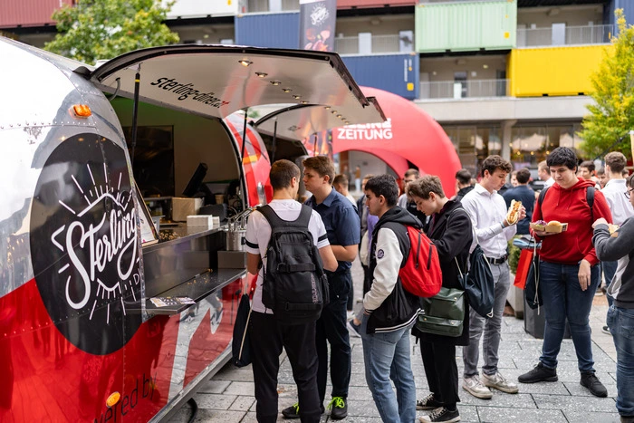 Beim „Level Uptech“ gab es auch eine Gastromeile mit Foodtrucks
