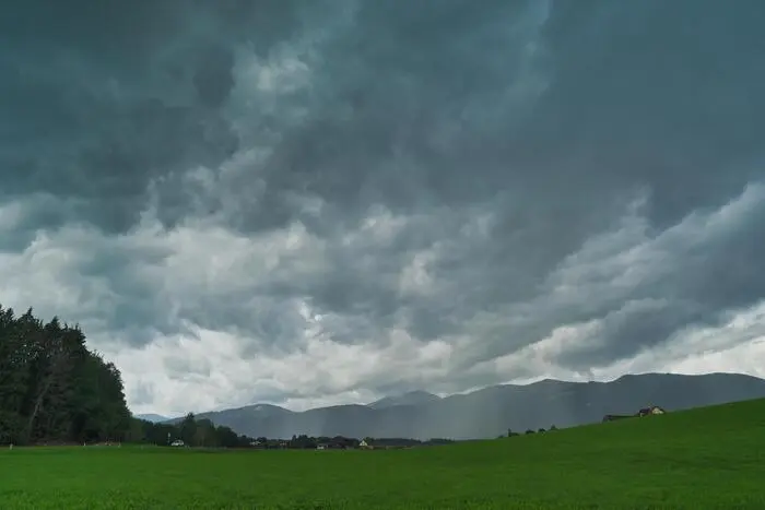 Sturm und starker Regen waren ebenfalls dabei.