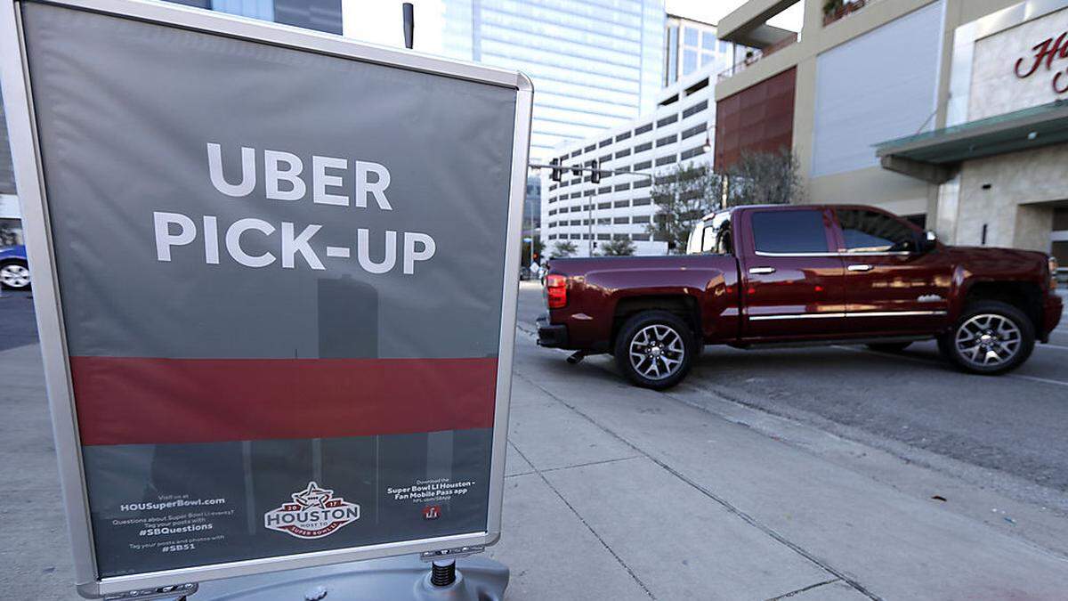 Ein UBER-Pick-up-point bei der Superbowl