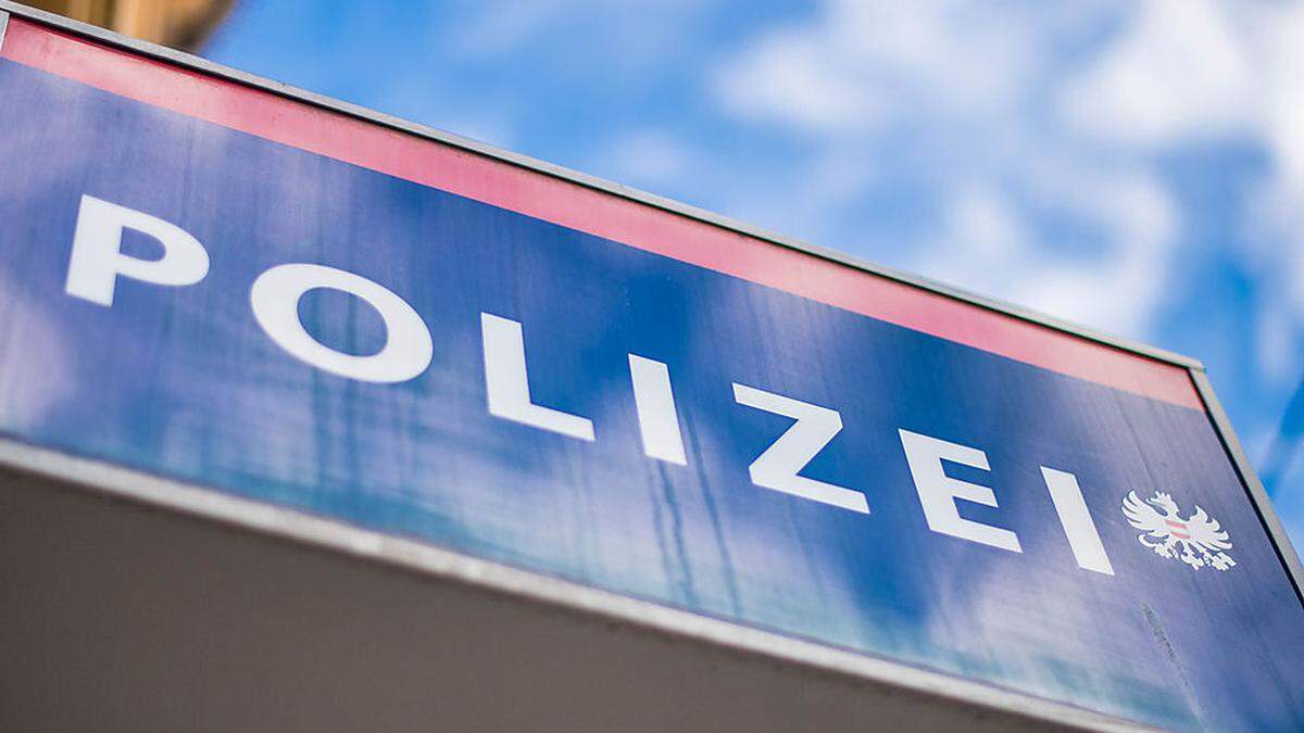 Die Direktorin erstattete bei der Polizei Anzeige