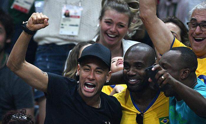 Neymar jubelt mit der Selecao