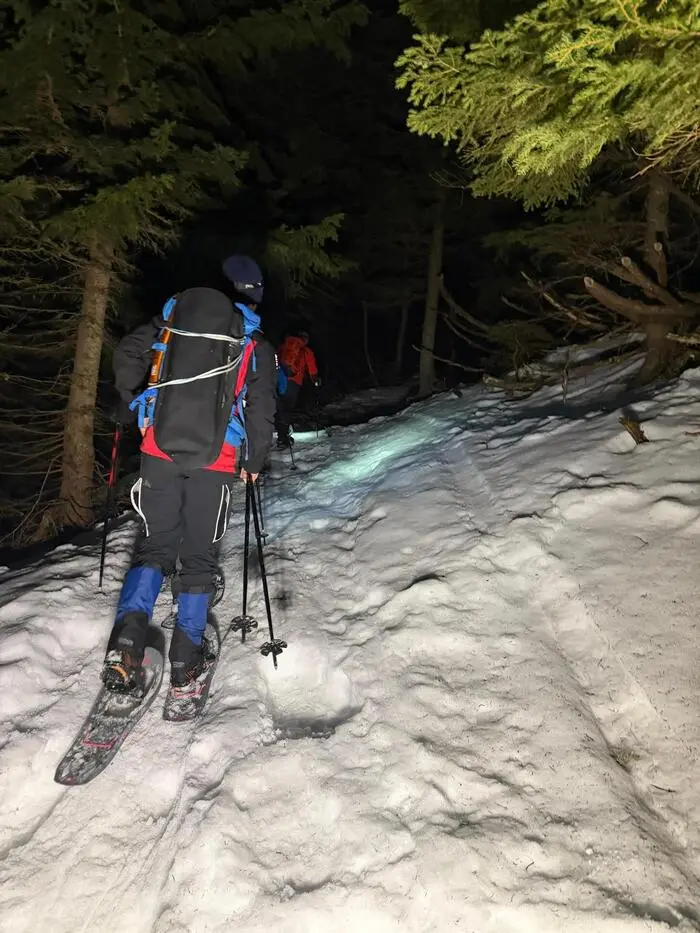 Die Schneeschuhwanderer wurden zur Seilbahn und anschließend ins Tal begleitet
