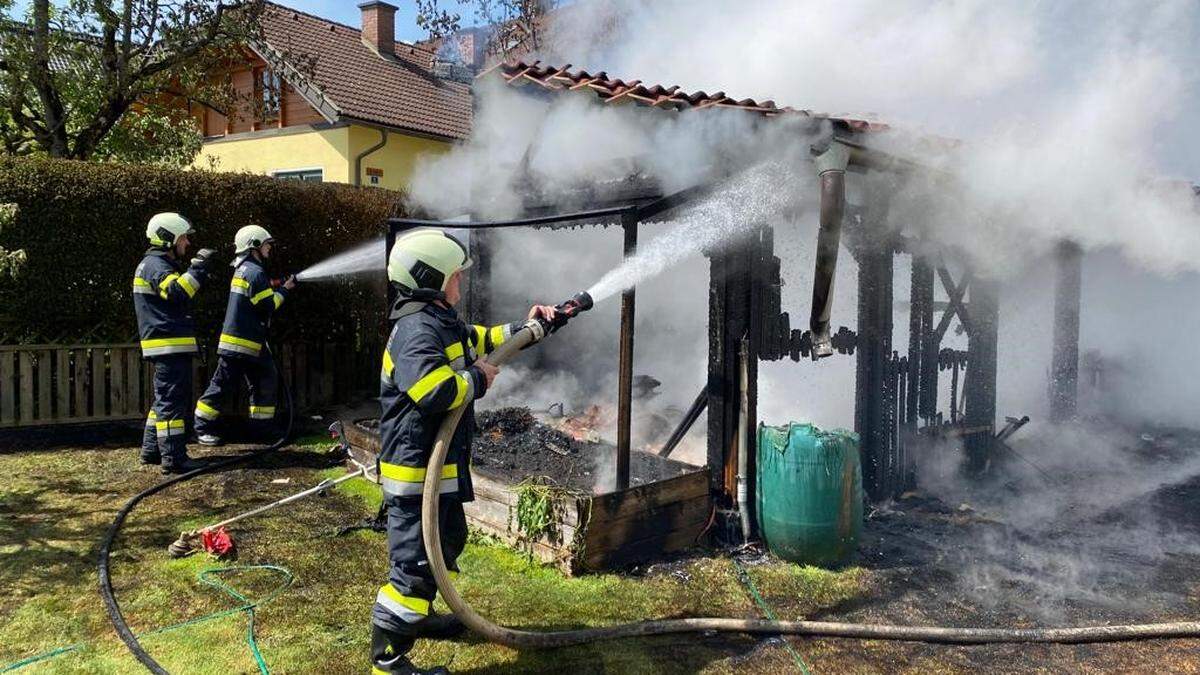 Ein Übergreifen der Flammen konnte verhindert werden