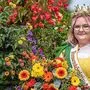 37.000 Teilnehmer waren wieder dabei und verwandelten die Steiermark in eine farbenfrohe Blütenpracht - Blumenkönigin Julia II gratulierte