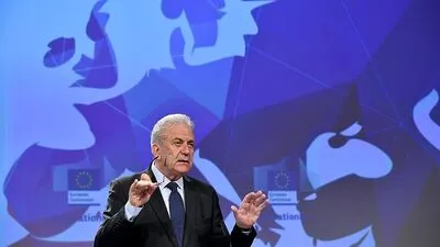  "Sollte es notwendig sein, sind wir bereit", sagte EU-Kommissar Dimitris Avramopoulos