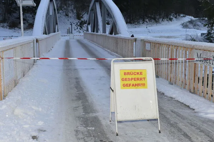 Die Brücke im Ortsteil St. Ruprecht musste nun gesperrt werden.