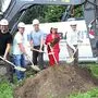 Christian Konrad, Klaus Strohmayer, Pfarrer Martin Müller, Veronika Gaugeler und Johann Staudacher-Allmann (von links nach rechts)