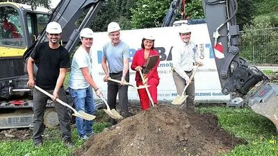 Christian Konrad, Klaus Strohmayer, Pfarrer Martin Müller, Veronika Gaugeler und Johann Staudacher-Allmann (von links nach rechts)
