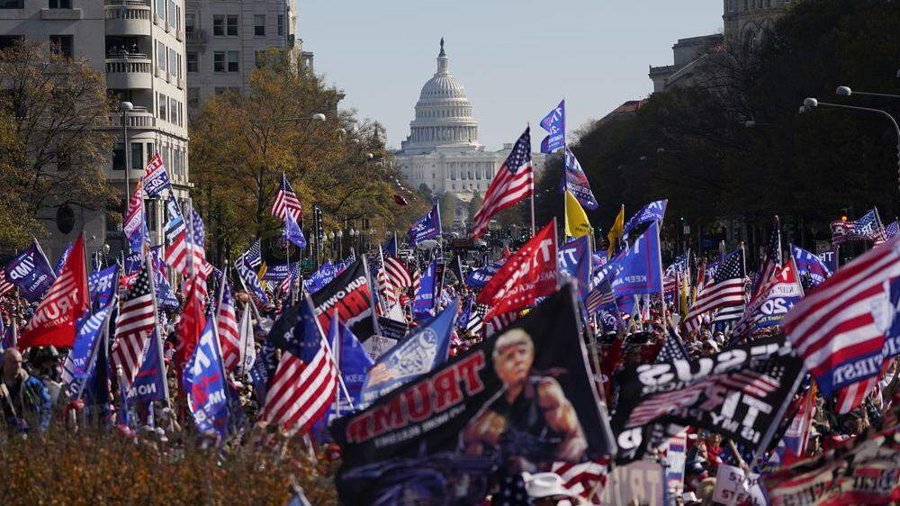 Unterstützer von Donald Trump protestieren in Washington gegen den Wahlausgang 
