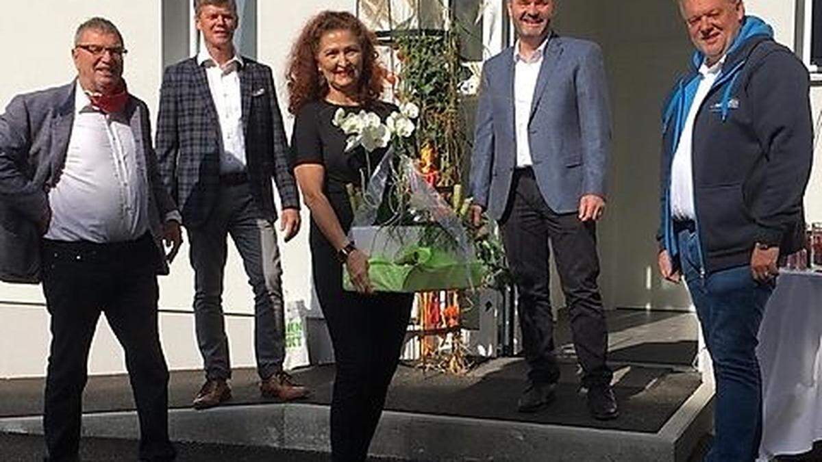 Ulrike Adler-Wiegele beim neuen Studio 	