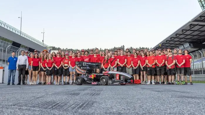Studentinnen und Studenten am Red Bull Ring