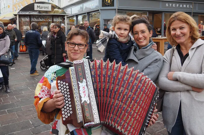 Bitte klicken Sie sich durch die Bilder . . .