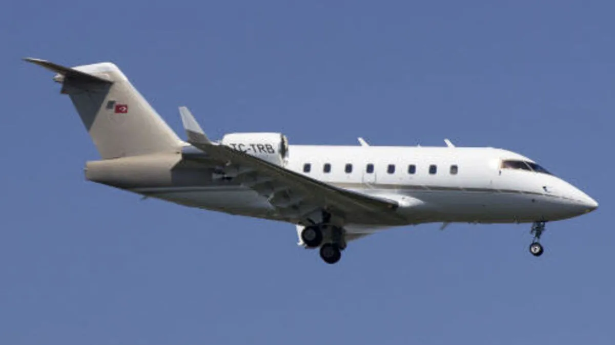Dieser Bombardier CL604-Privatjet mit elf Menschen an Bord stürzte ab 