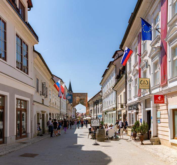 Die Prešern Straße in der Altstadt von Kranj