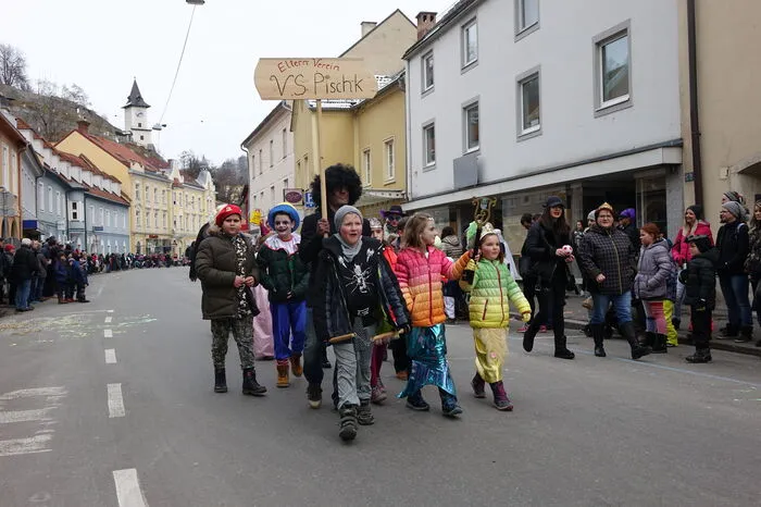 Die Schüler der Volksschule Pischk stürmten das Rathaus.