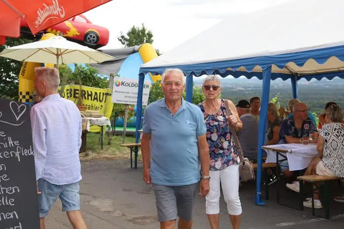 Schlendern Sie mit den Besuchern durch die weitern Bilder.