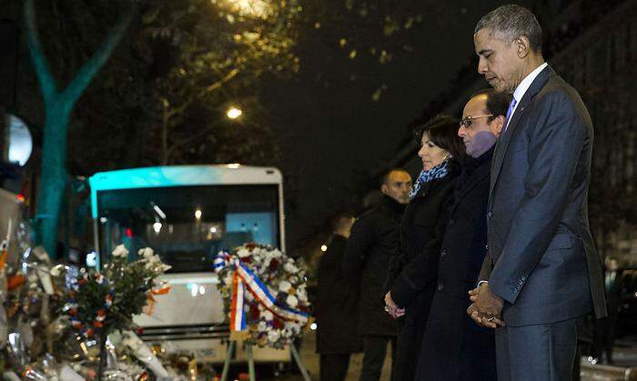 Barack Obama und François Hollande gedenken vor dem Klimagipfel der Opfer des Terroranschlags von Paris