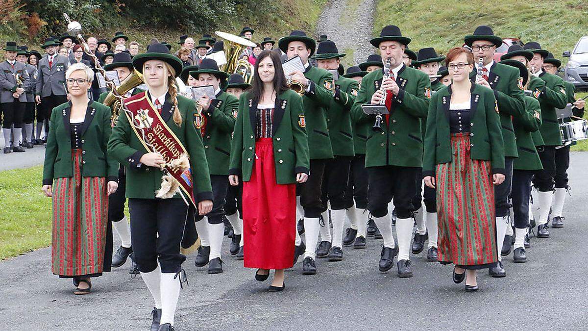 Die Marktmusikkapelle Stallhofen spielt auf