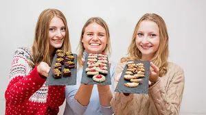Höchste Punkteanzahl: Gefüllter Lebkuchen mit Marzipan (links). Ebenso hervorragend: Mohnkekse und Monde ohne Mehl