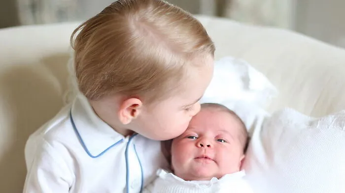 George und Charlotte vor vier Jahren