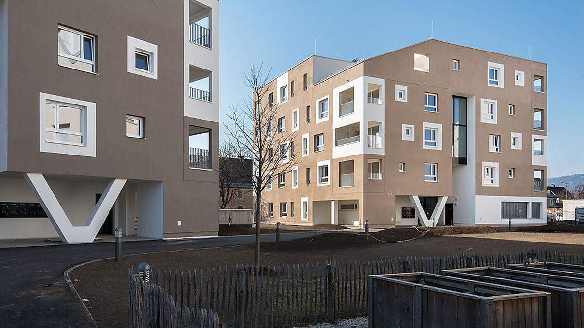Die neuen Häuser der &quot;Wohnwelt Villach&quot; - der Stadtbereich ist besser bekannt als Kanaltalersiedlung