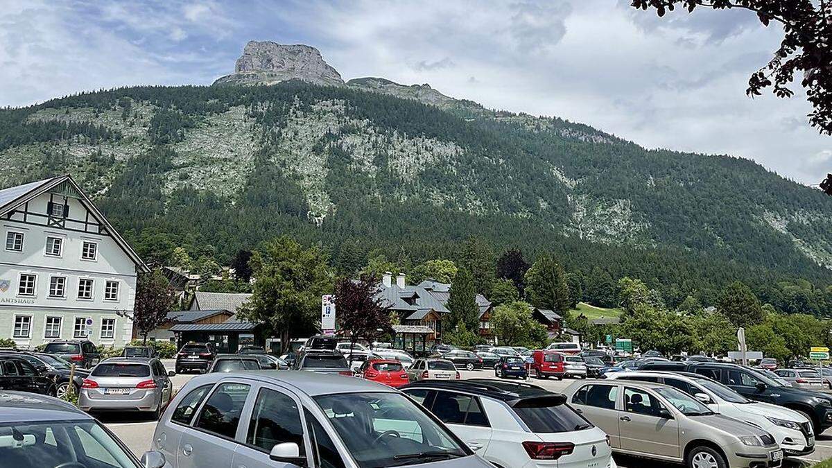 Schon jetzt ist Altaussee bei Touristen sehr beliebt - zumindest jene Gäste, die nur auf den Loser fahren, möchte der Ortschef gerne über eine eigene Zufahrt lotsen