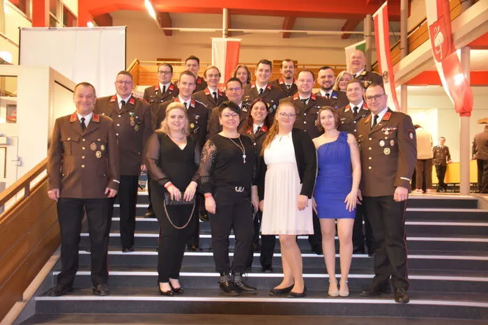 Nach zweijähriger Corona-Pause machte die Freiwillige Feuerwehr Leoben-Stadt den großen Kammersaal zum Ballsaal.