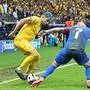 Romania's defender #02 Andrei Ratiu (L) fights for the ball with Slovakia's forward #07 Tomas Suslov (R) during the UEFA Euro 2024 Group E football match between Slovakia and Romania at the Frankfurt Arena in Frankfurt am Main on June 26, 2024. (Photo by JAVIER SORIANO / AFP)