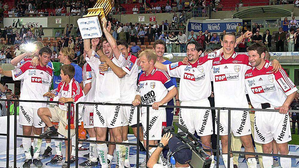 2001 wurde der FC Kärnten  als Zweitligist Cupsieger