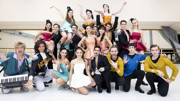 Die Show trägt die Handschrift von Dramaturgin Marlene Hahn und Ballettdirektorin Beate Vollack. 