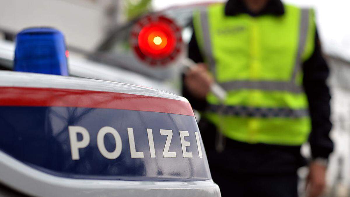 Die Polizei stoppte einen Lenker, der mehrere Autokennzeichen gestohlen hatte