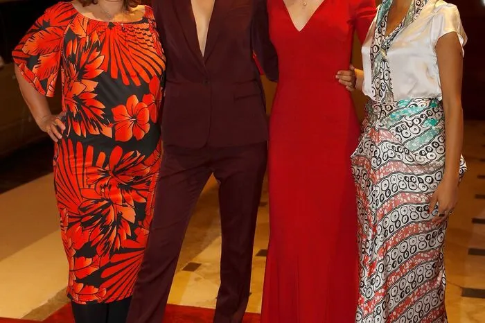Designerin Marama Papau (links) mit den Models Neelam Gill, Arizona Muse und Noella Coursaris