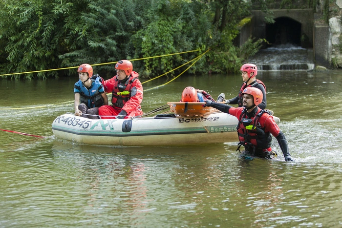 Sowohl die Wasserrettung, als auch die Bergrettung waren an den möglichst realitätsnahen Unfallszenarien, vom Trattlpark bis zur Lavanttalarena, mit ihren Helfern beteiligt.  