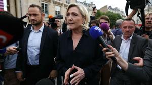 Marine Le Pen ist in einem Gerichts-Prozess wegen möglicher Veruntreuung von EU-Geldern angeklagt.