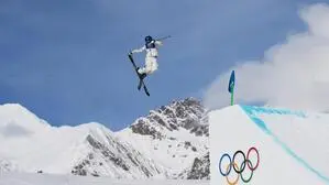 Eileen Gu aus China beim Training in Livigno 