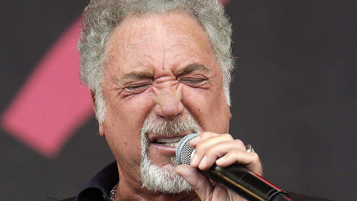 Tom Jones singt Weihnachtliches